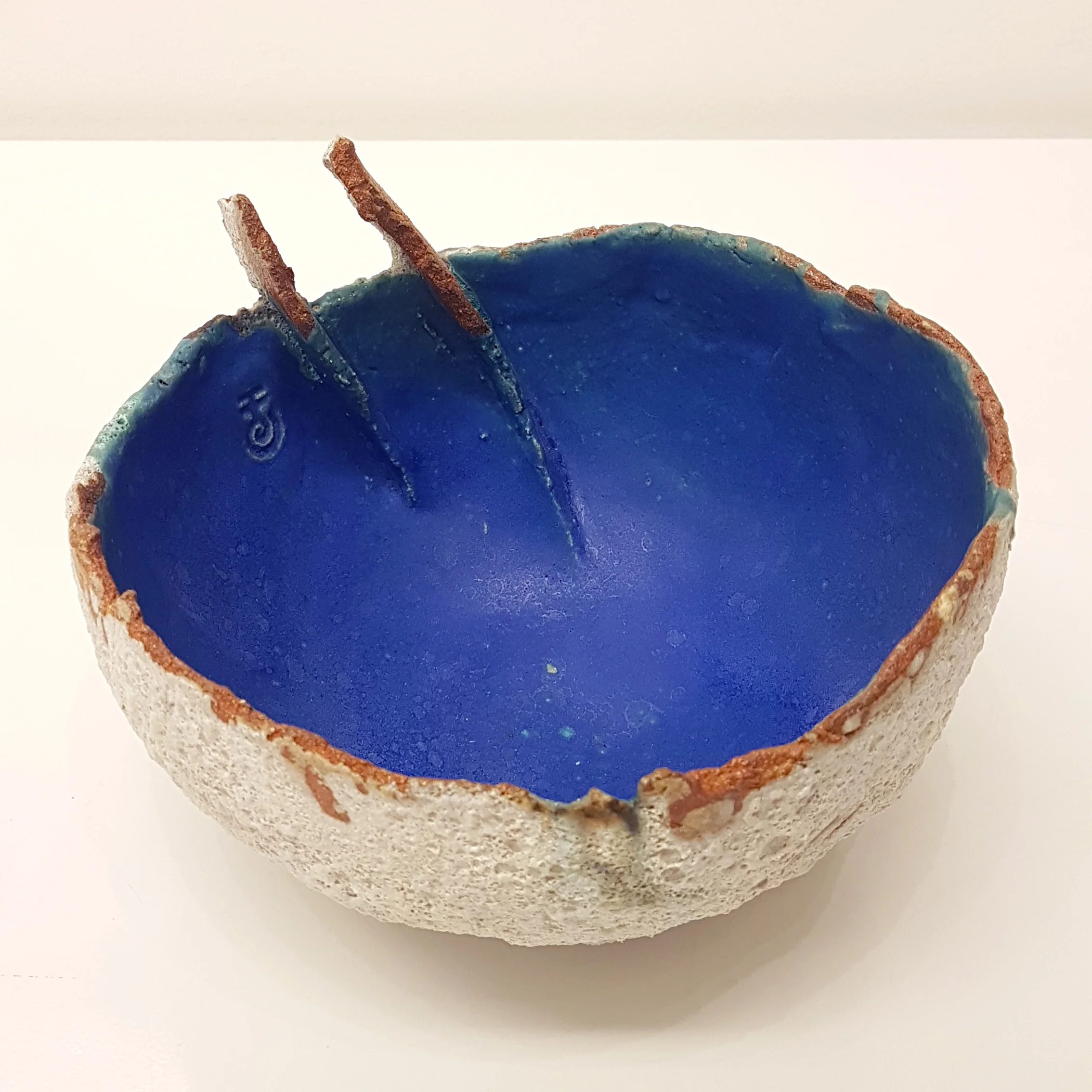 Medium Blue Bowl 2d.jpg