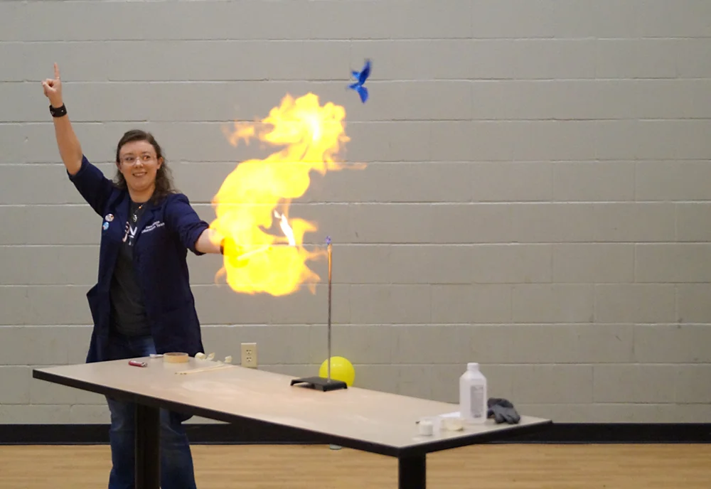 Mobius does science for the kids.