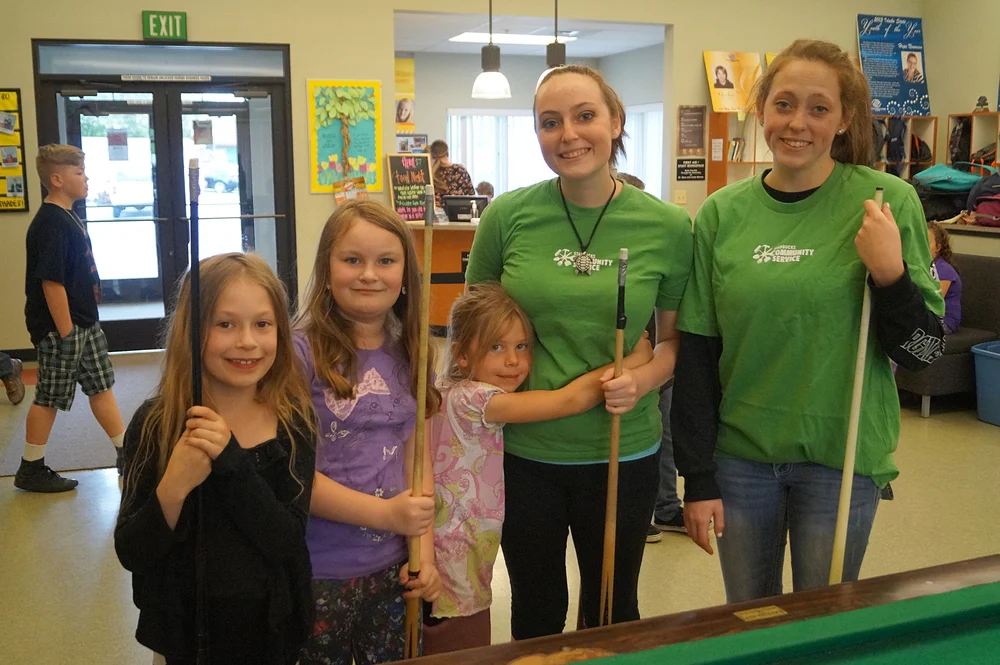 Thanks to Starbucks for their volunteer visit.
