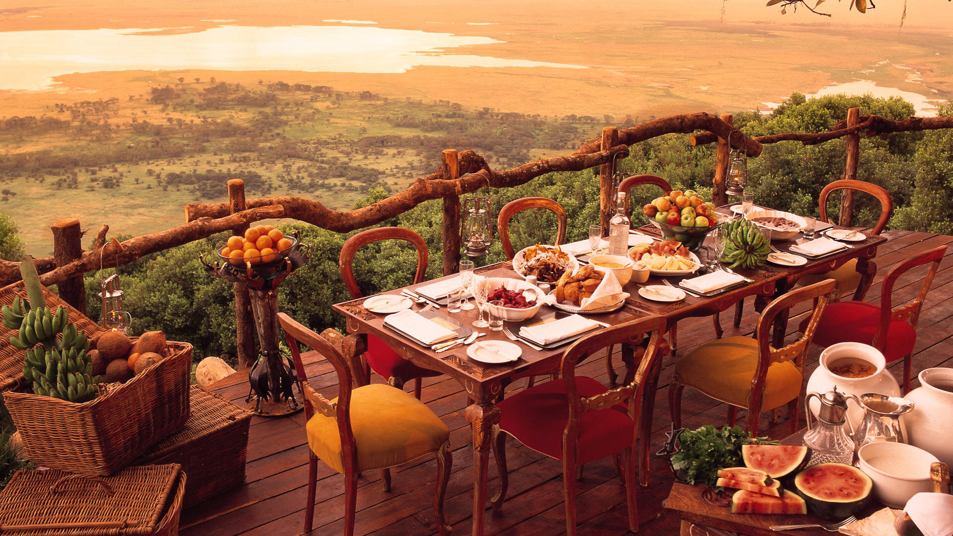 Ngorongoro_Crater_Lodge_restaurante.jpg