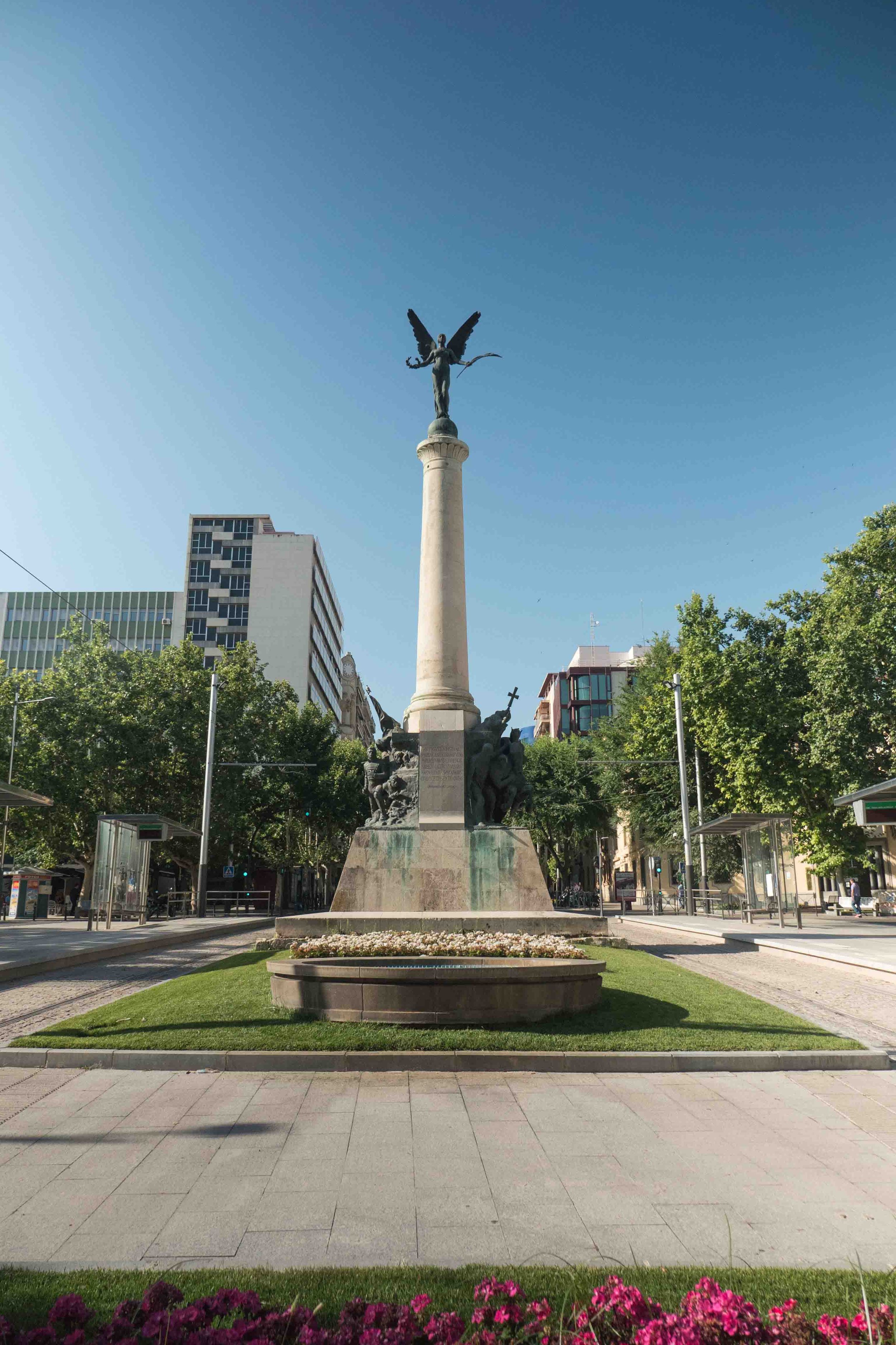 Monumento a las Batallas de Jaén.jpg