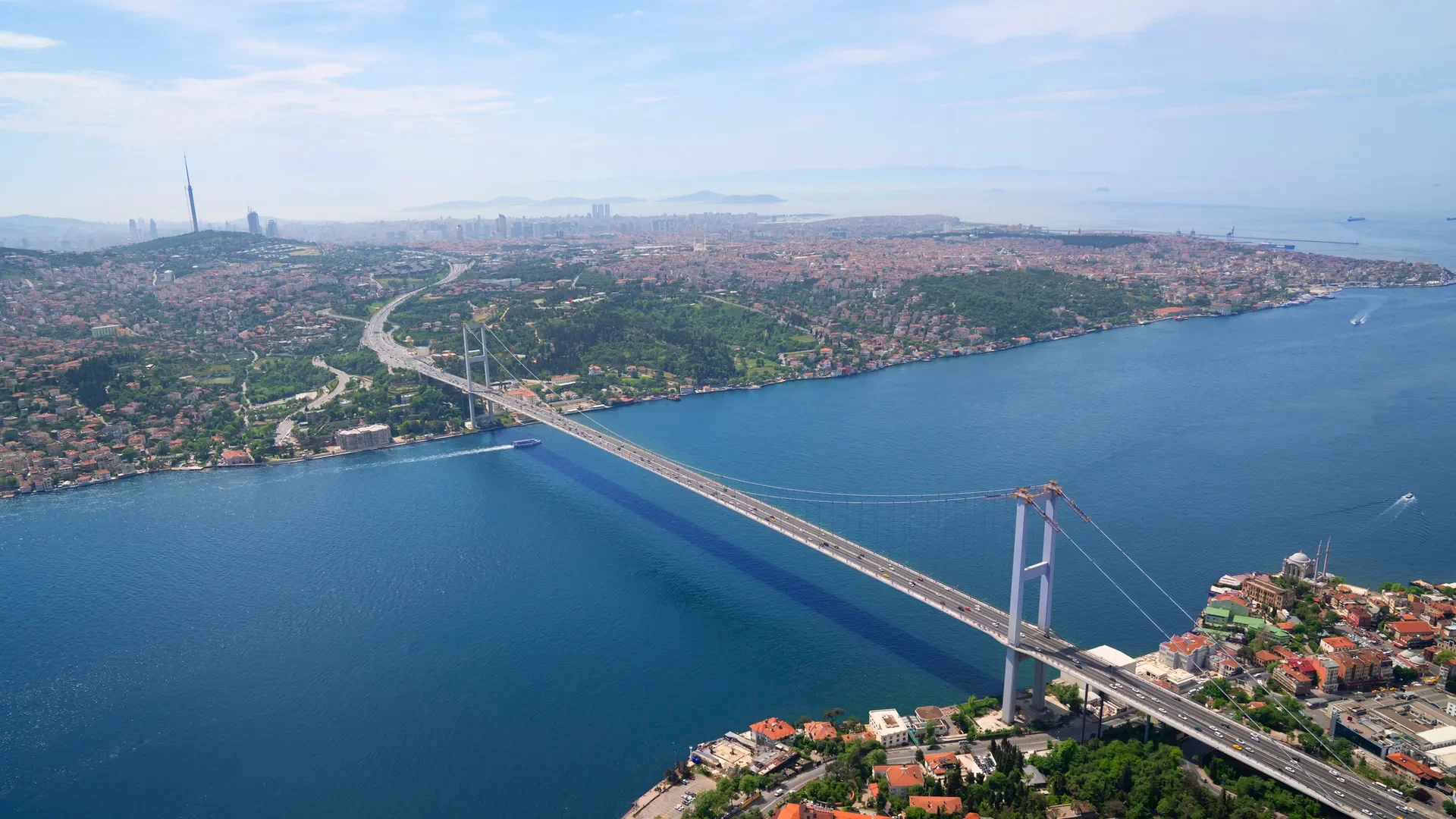 brudge to Kadıköy-GettyImages-971423720.webp
