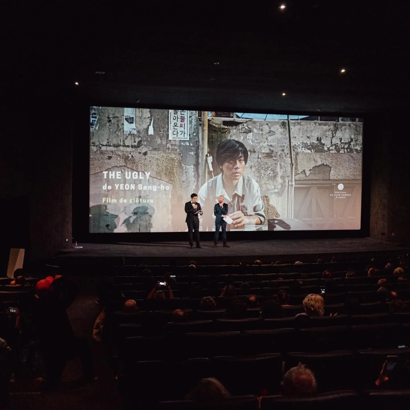 🎬 Retour sur le Jour 8 ~ Dernier jour du Festival du Film Cor&eacute;en &agrave; Paris 🇰🇷

Une journ&eacute;e charg&eacute;e en &eacute;motions : entre les derniers instants partag&eacute;s avec les b&eacute;n&eacute;voles, les invit&eacute;s et l