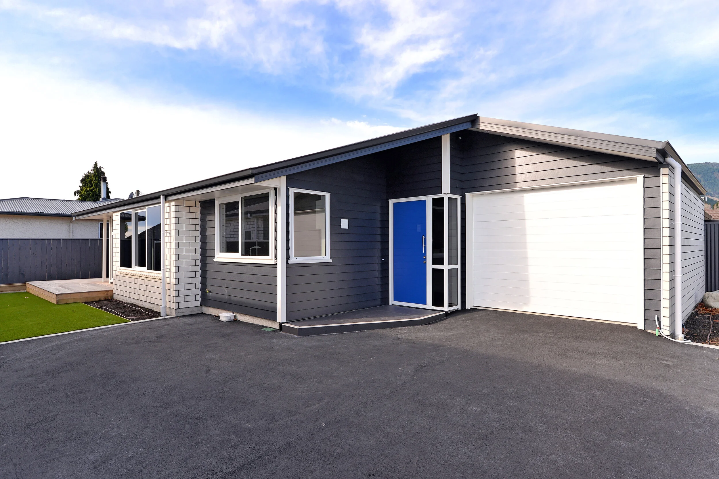 1001- 253 Nayland Rd.jpg