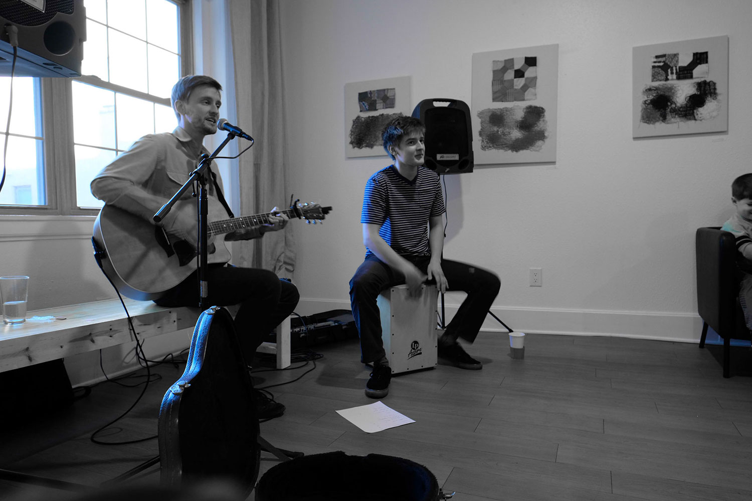 The Wire Frames Acoustic Coffee Shop Show Black and White