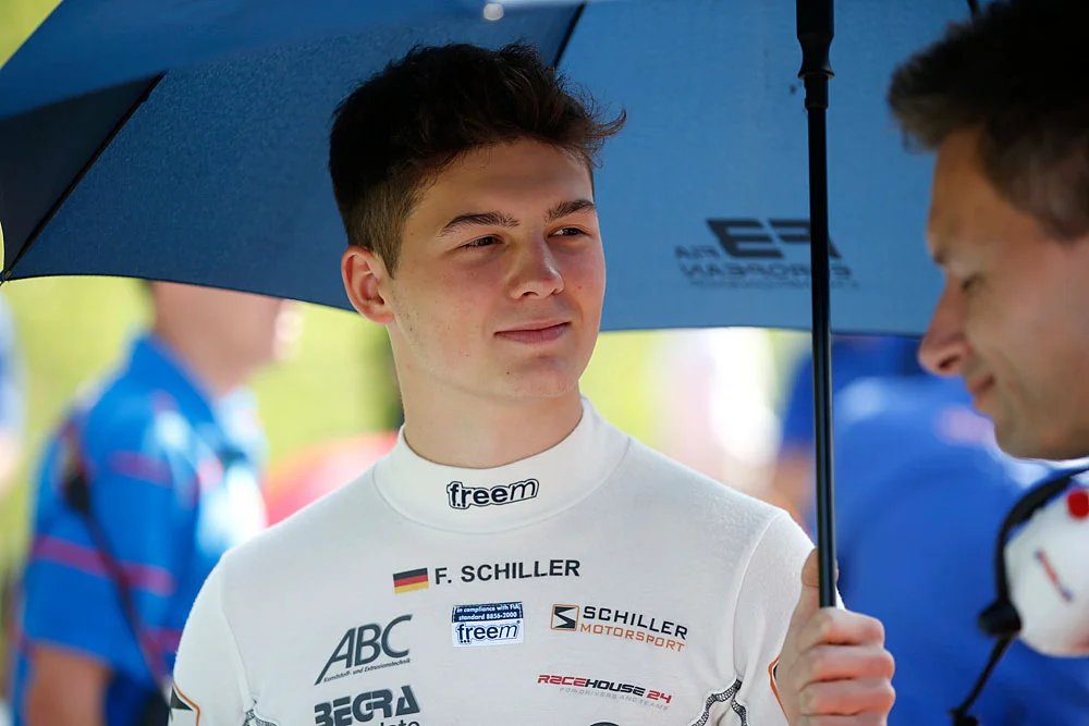 2015-FIA-F3-08-Suer-2638.jpg