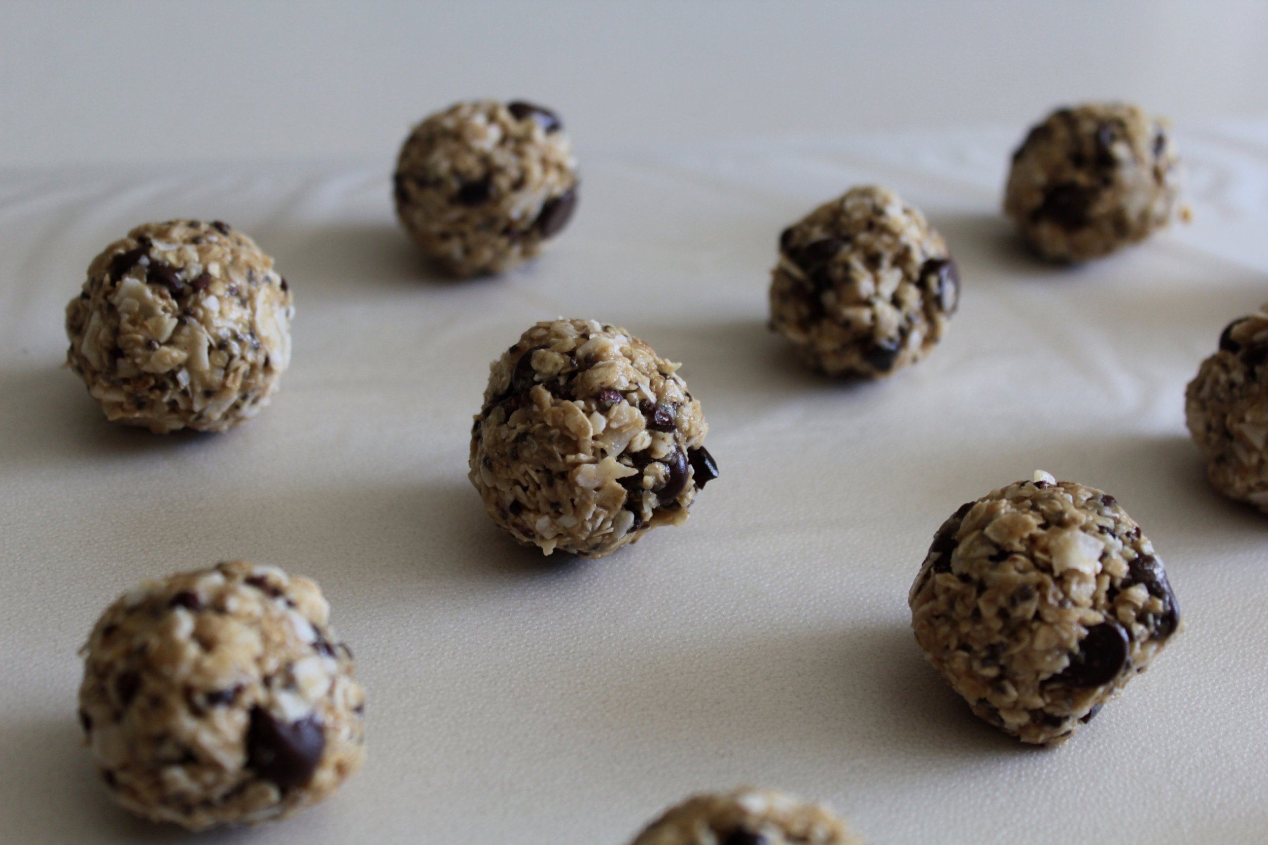 No-Bake Peanut Butter Energy Bites