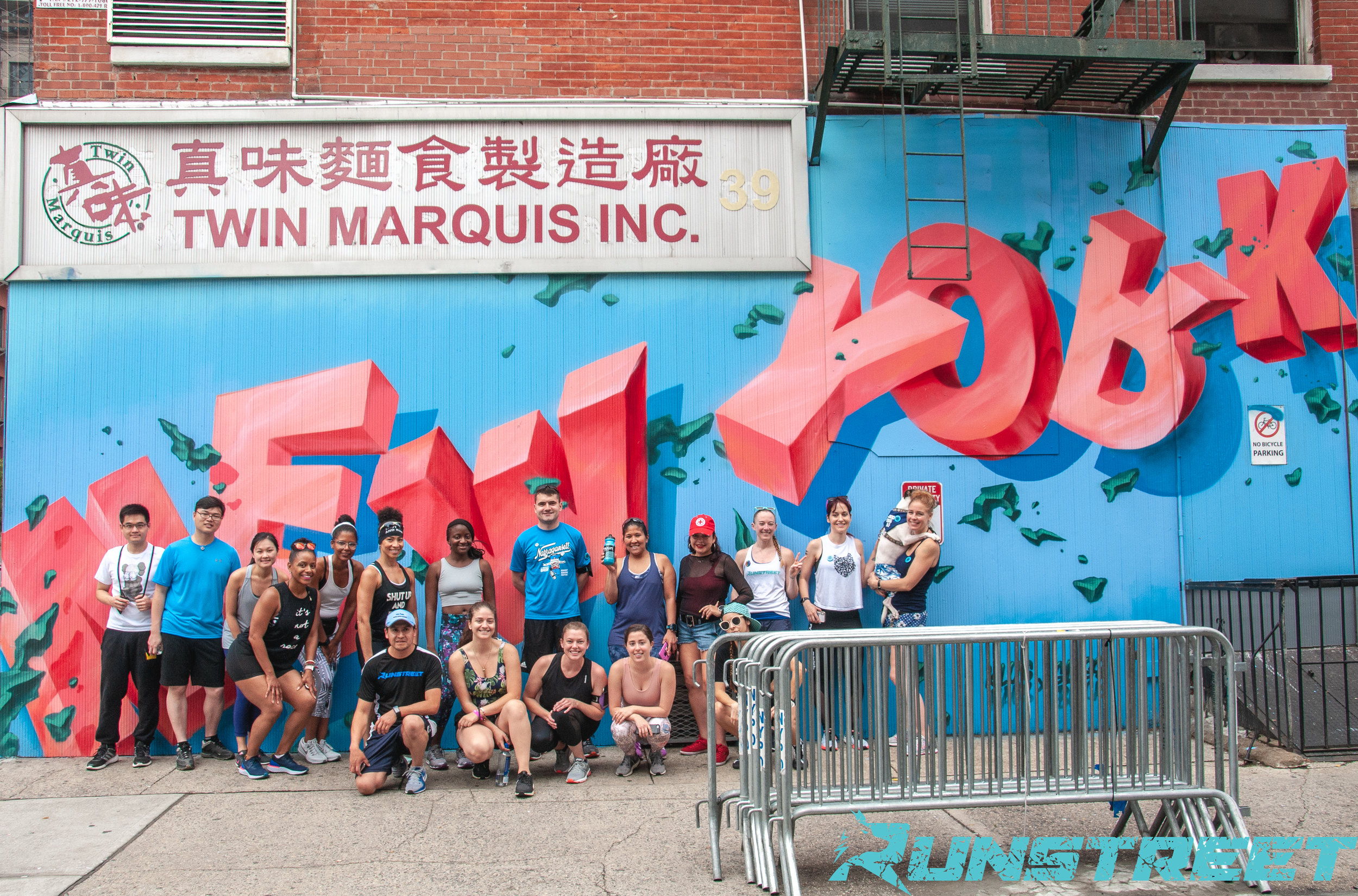 runstreet beach pop-up-art run-9311 2.JPG