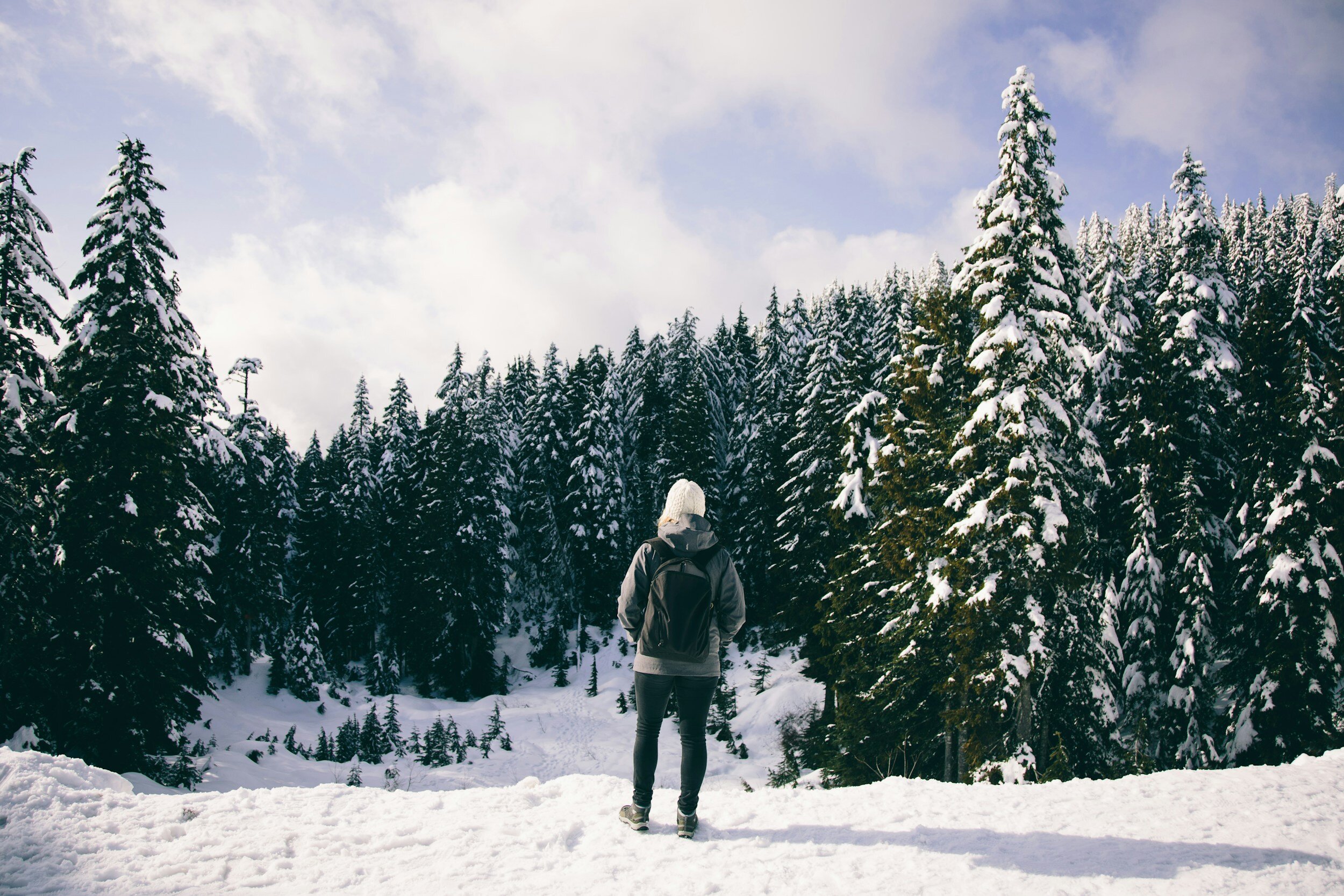 10 Simple Tips for Winter Hiking
