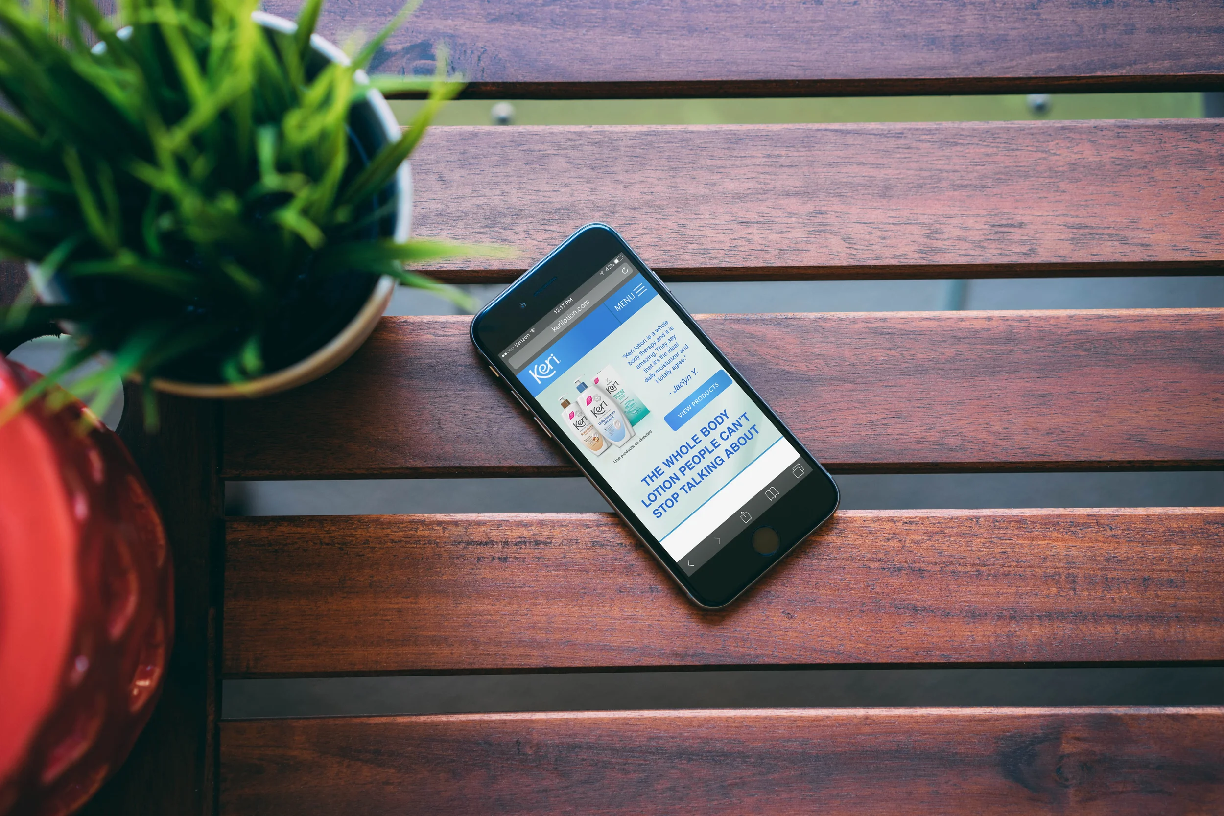 Keri_OnBench_iPhone6_Mockup.jpg