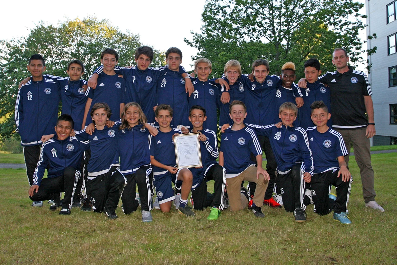 team_pic_half.jpg