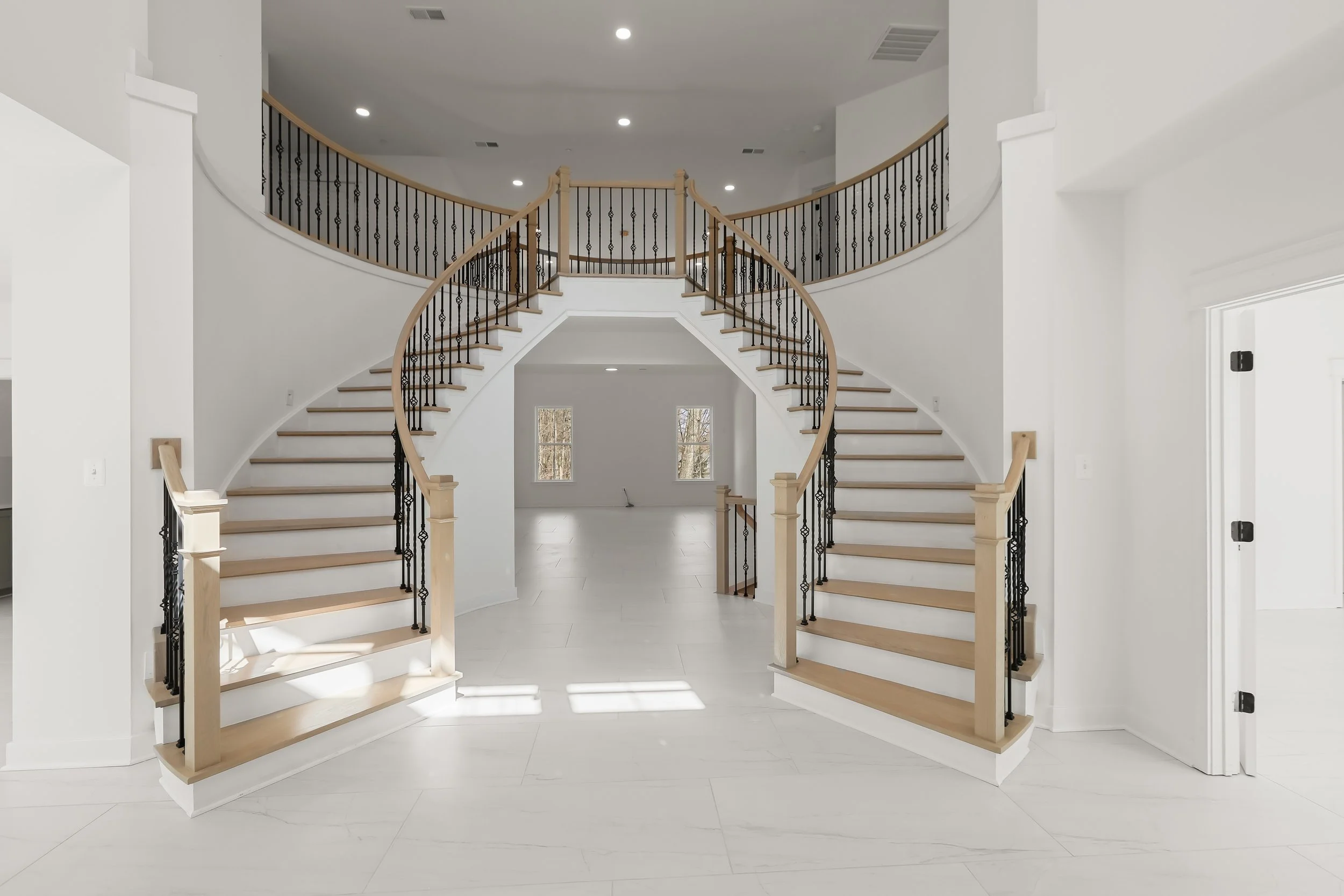 Aspen_Staircase_Entry.jpg