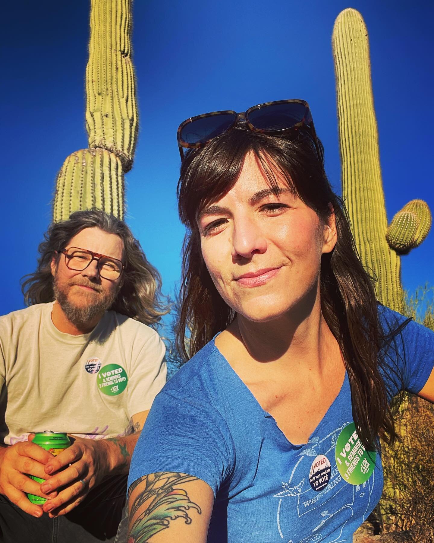 🗳 Pete&rsquo;s first time voting in a mid-term since becoming a citizen.  We voted and then we ran out into the desert. 💙🌵 #vote 
@peteconnollyart