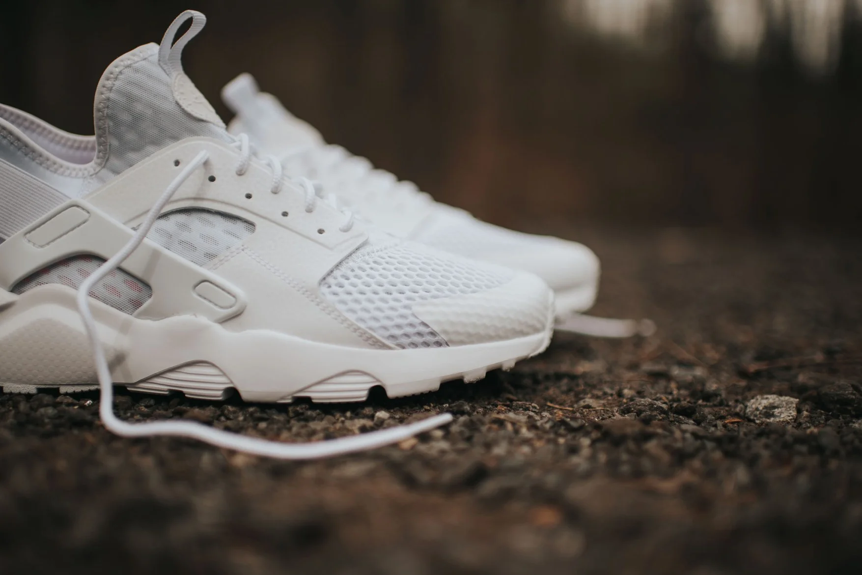nike-air-huarache-run-ultra-br-triple-white-5.jpg