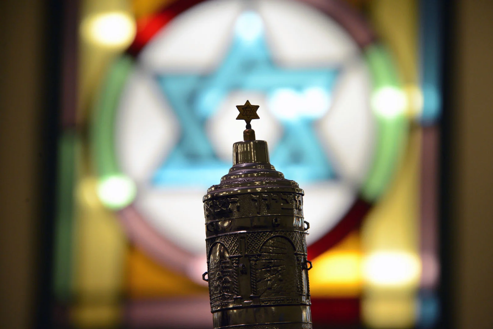 Following Shira's Journey -&nbsp;Inside the Synagogue of Thessaloniki. Photo Emanuel T. Santos.