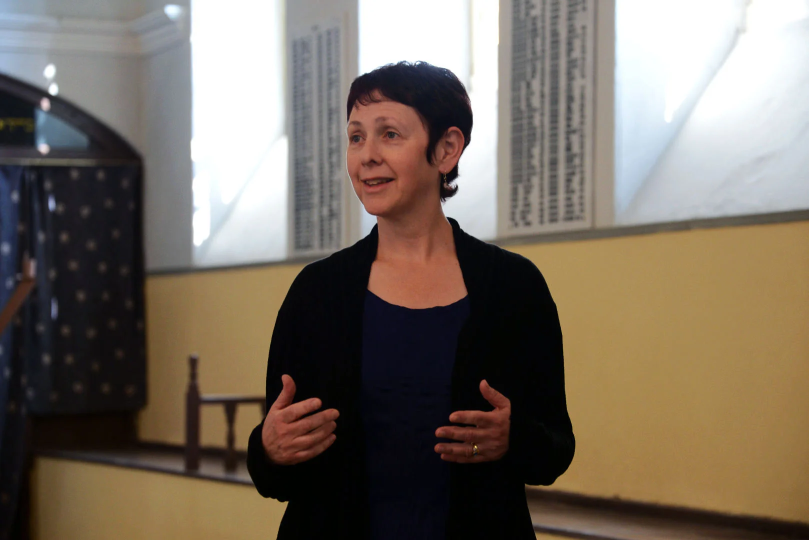 Co-director Carol Gordon. Carol inside the Kahal Kadosh Yashan Synagogue in Ioannina. Photo Emanuel T. Santos.