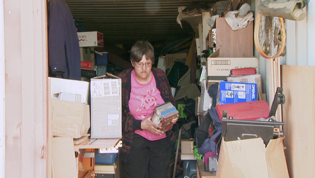 ‘Hellen opens up her shipping container of prizes’ Compers 2015