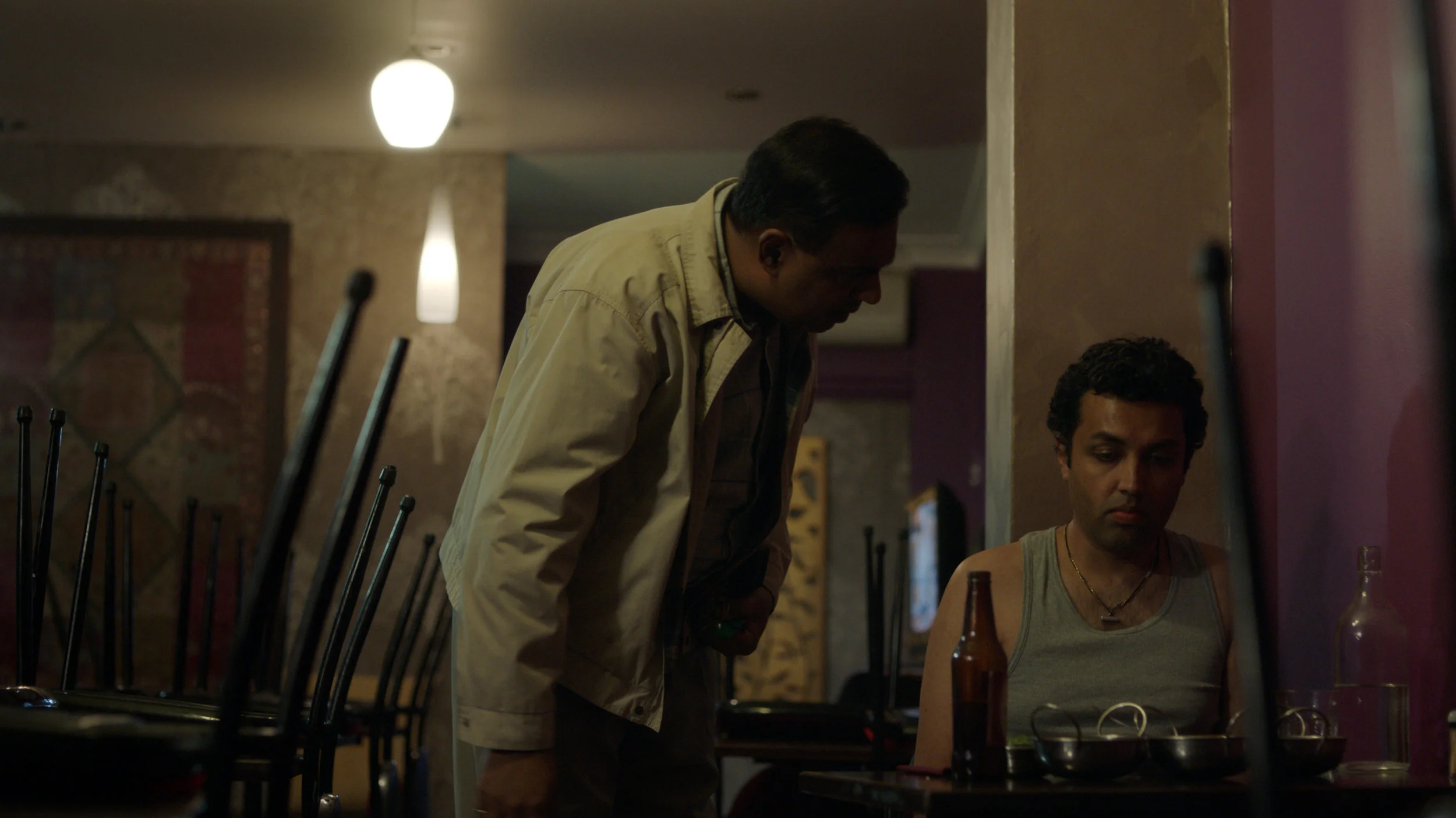 Vikash scolds Ronny for using the kitchen without permission