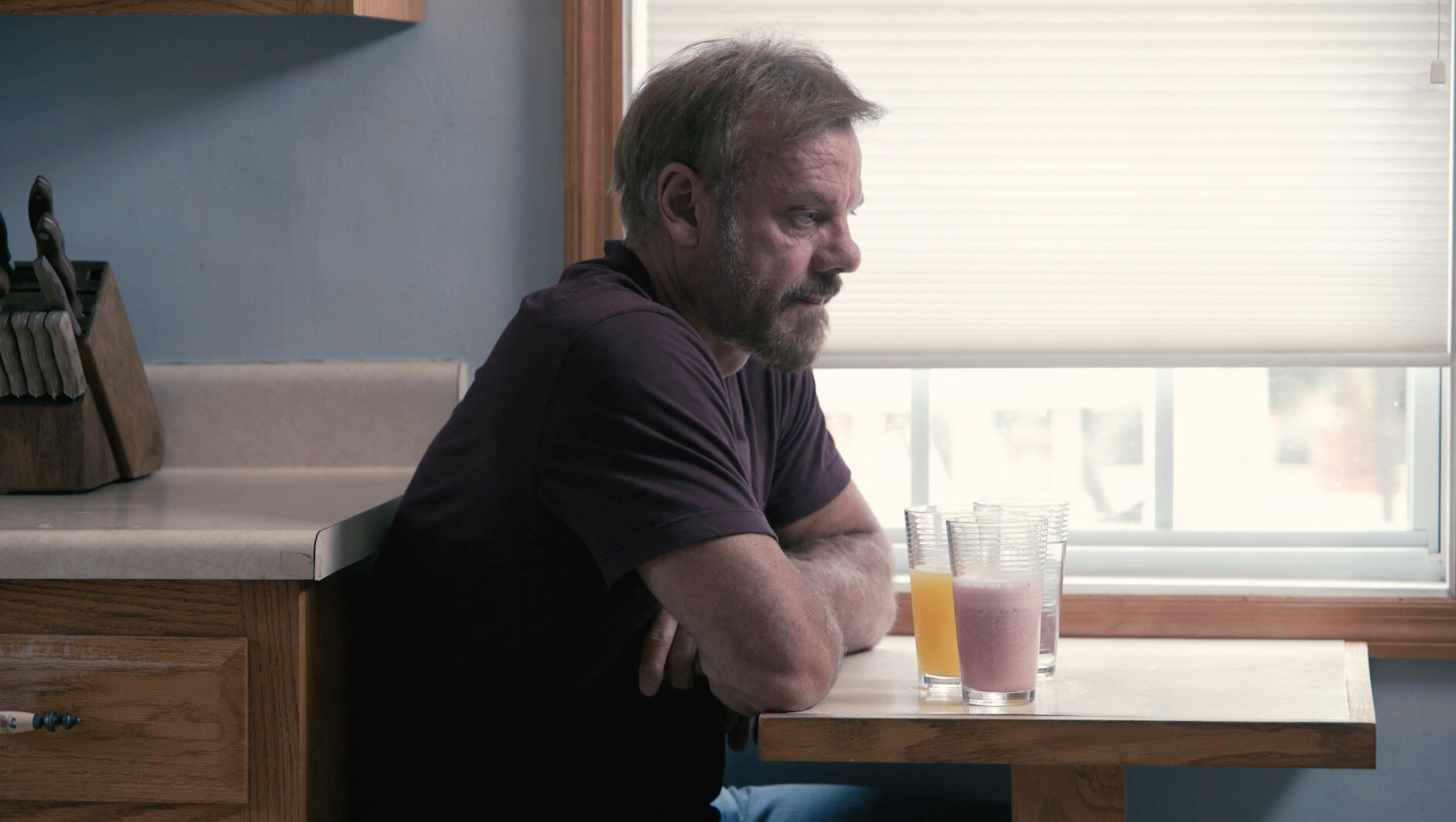 Phil Vassar as Warren in&nbsp;i only miss you when i'm breathing.