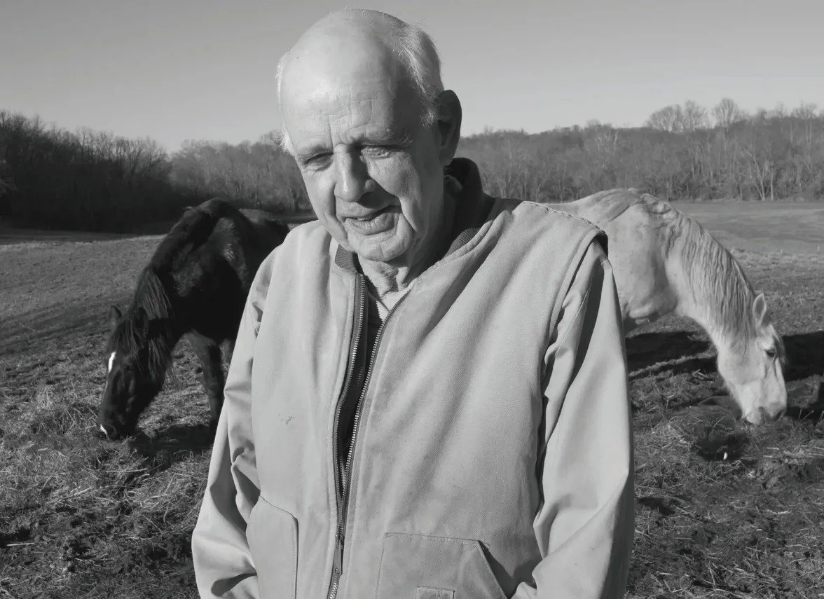Please take a moment today to read @barbara.kingsolver's exquisite tribute to the extraordinary author Wendell Berry, who reminds us in the best possible way of our humanity and our mortality. 

"[H]is first book of essays, from 1969, argued for