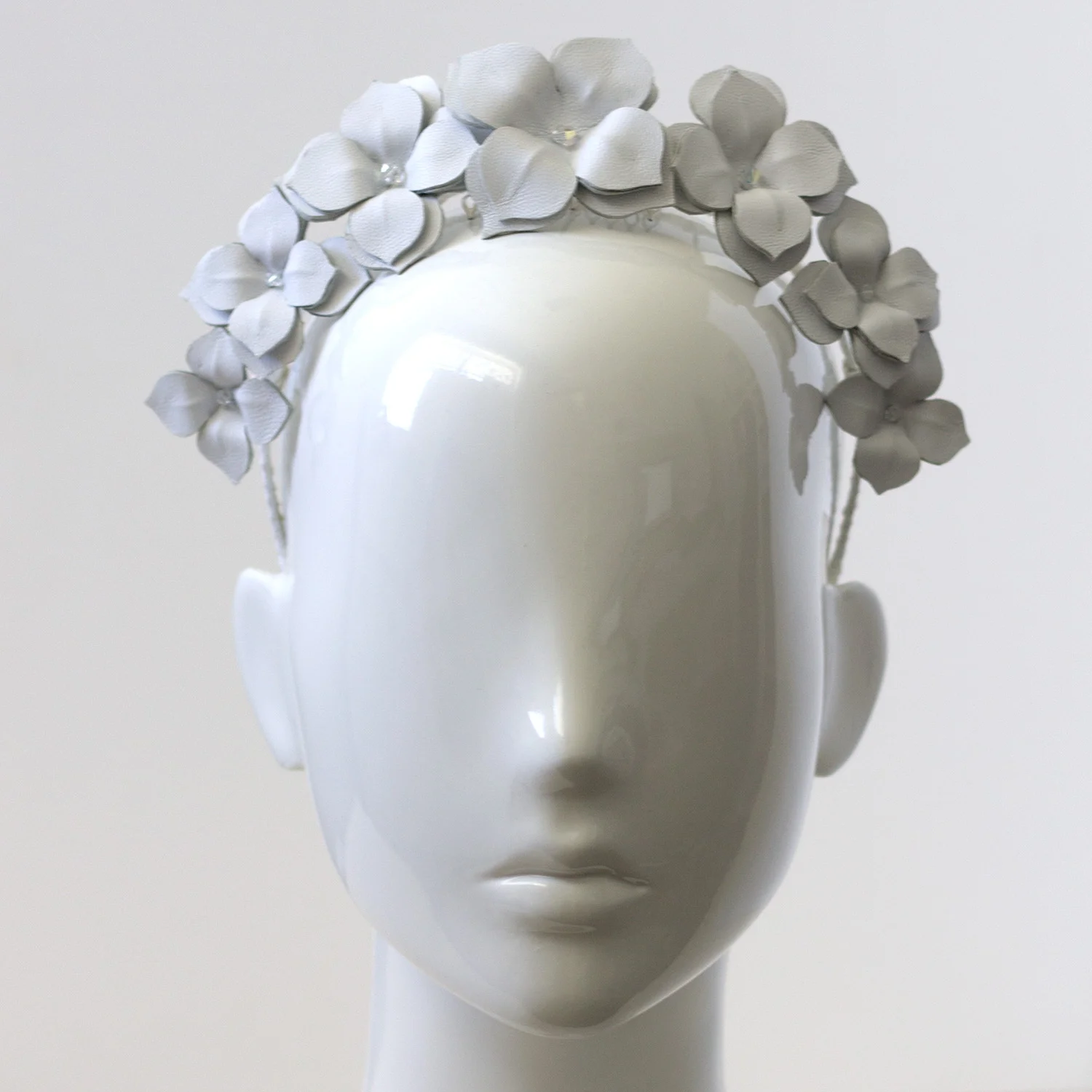 white flower crown_image3_1500x1500.jpg