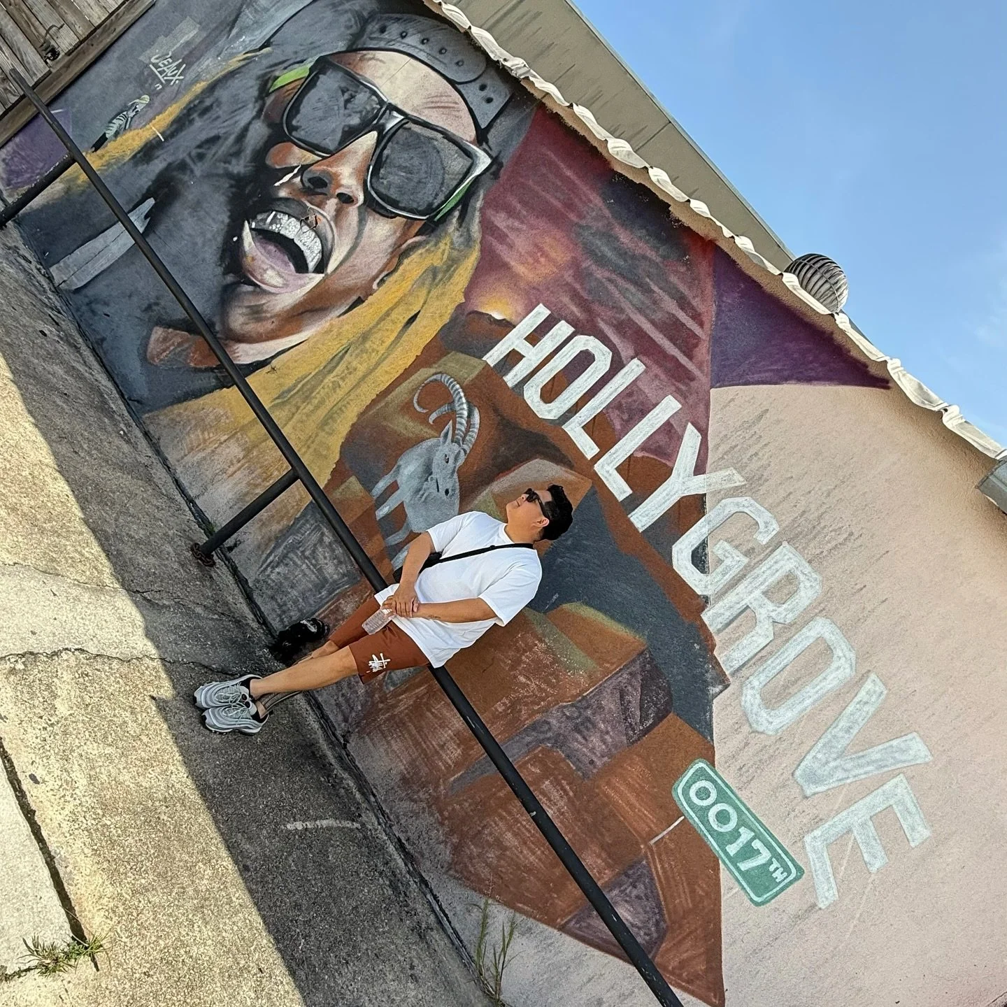 36 ✌🏽day. Grateful for every lesson, every laugh, and every moment that brought me here.

Every year I&rsquo;ve tried to better myself and this year has been no alcohol and a more healthy lifestyle.

#lifestyle #happyfourth #happyfourthofjuly #birth