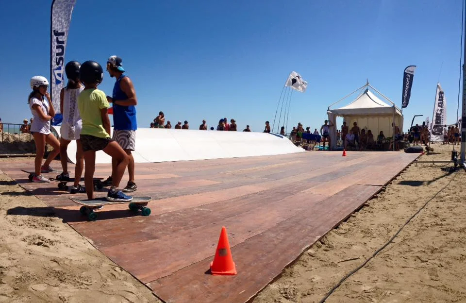 Whitezu Surfskate Wave Backyard Model