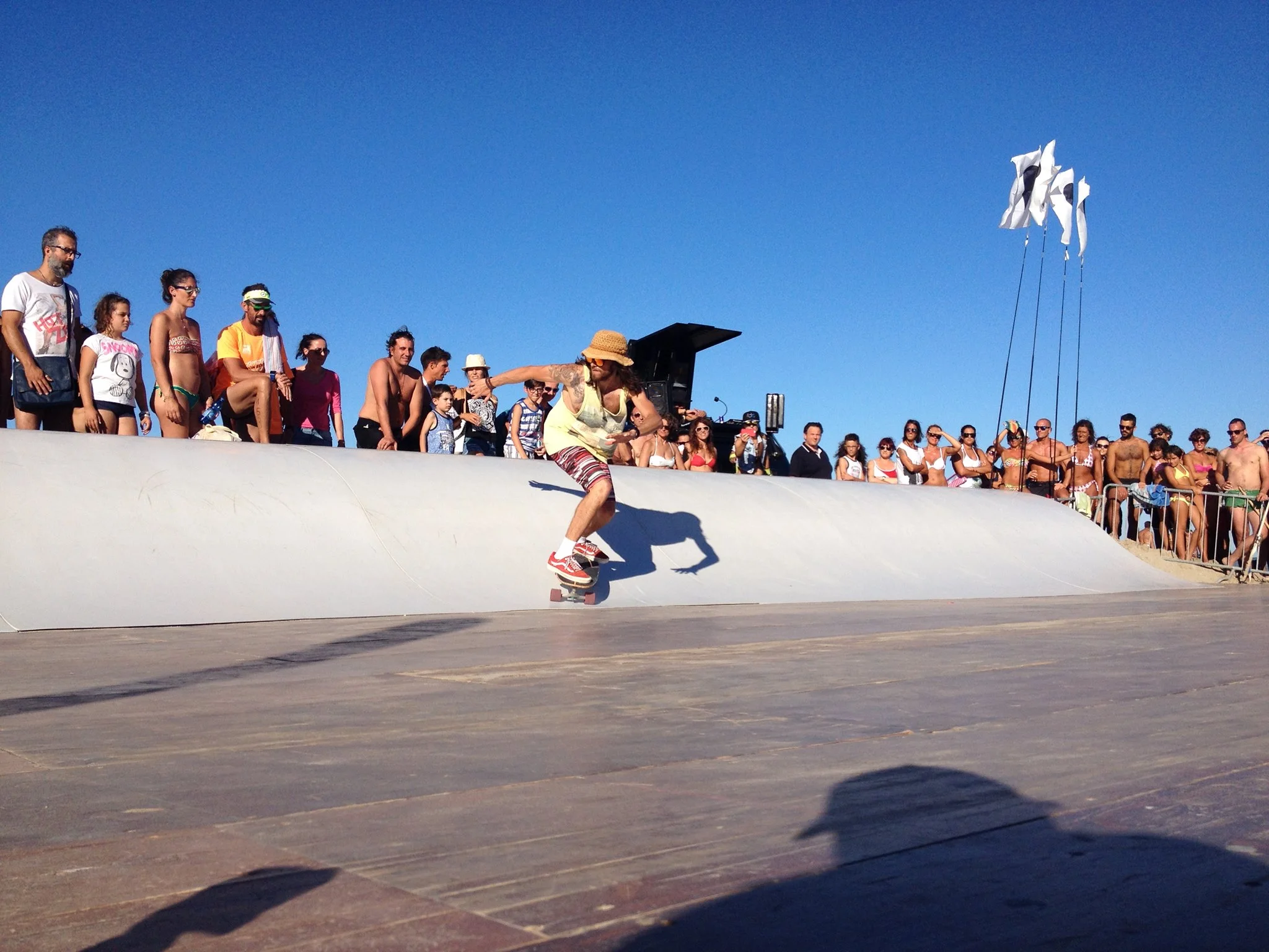 Whitezu Surfskate Wave Backyard Model
