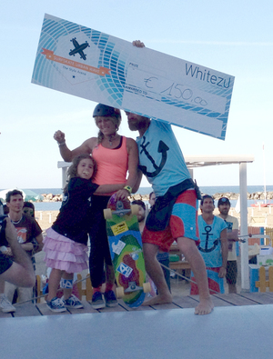10 maggio 2015 Best Girl Overall Elisa Giambellano from Up Surf Madrid. Awarded by Stefano Lappi owner of Onda 'd Legn