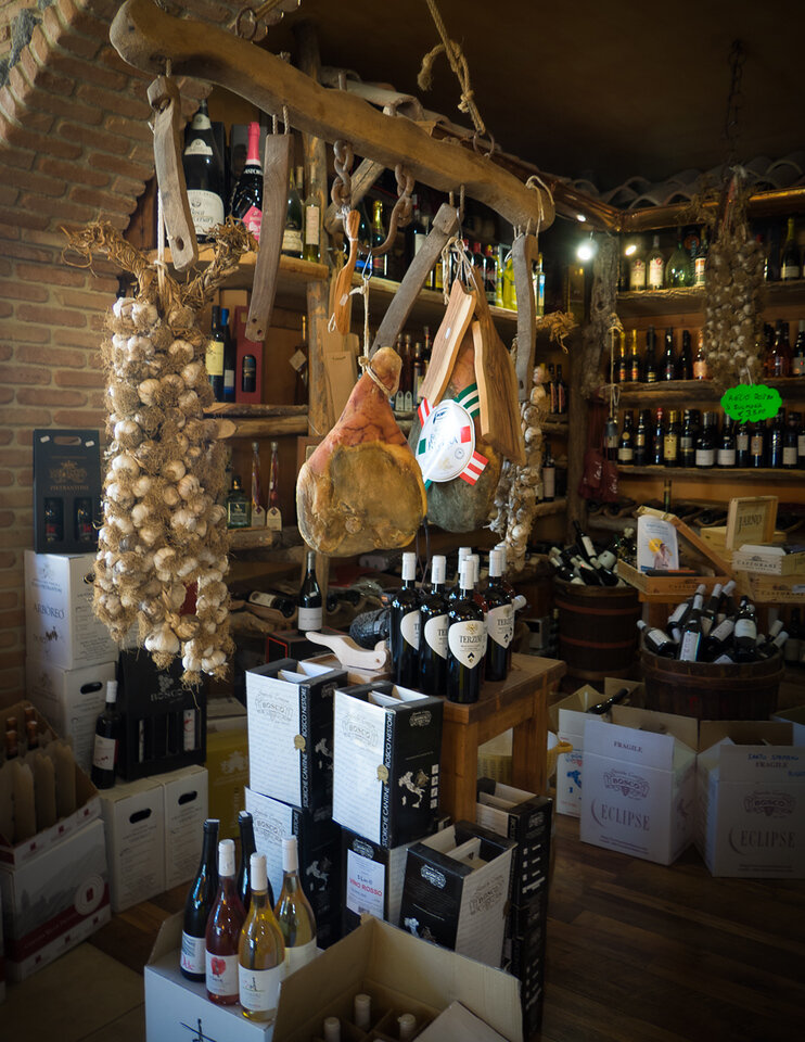Day 4 - Food and wine walking tour of Pescara