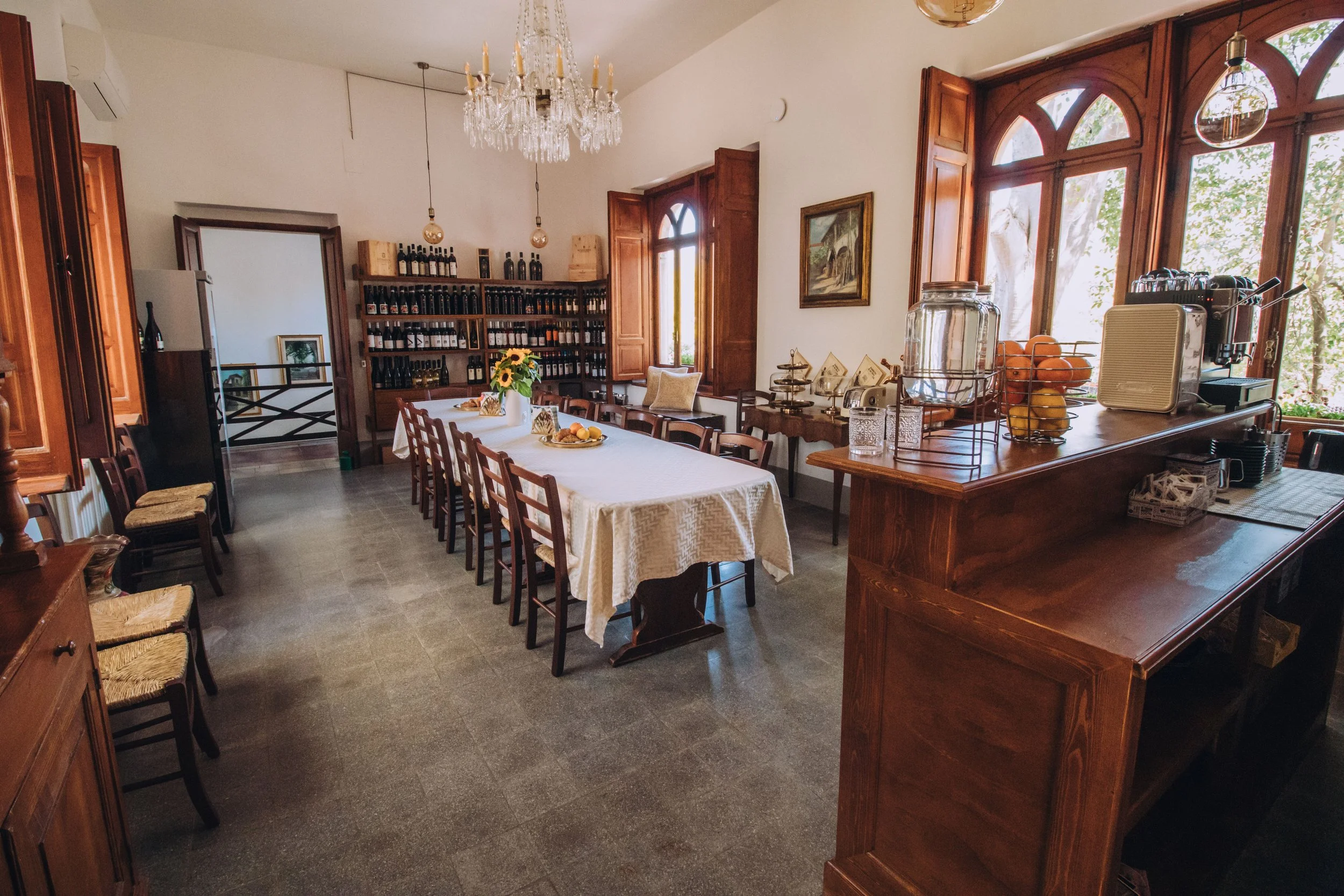 diningroom.jpg