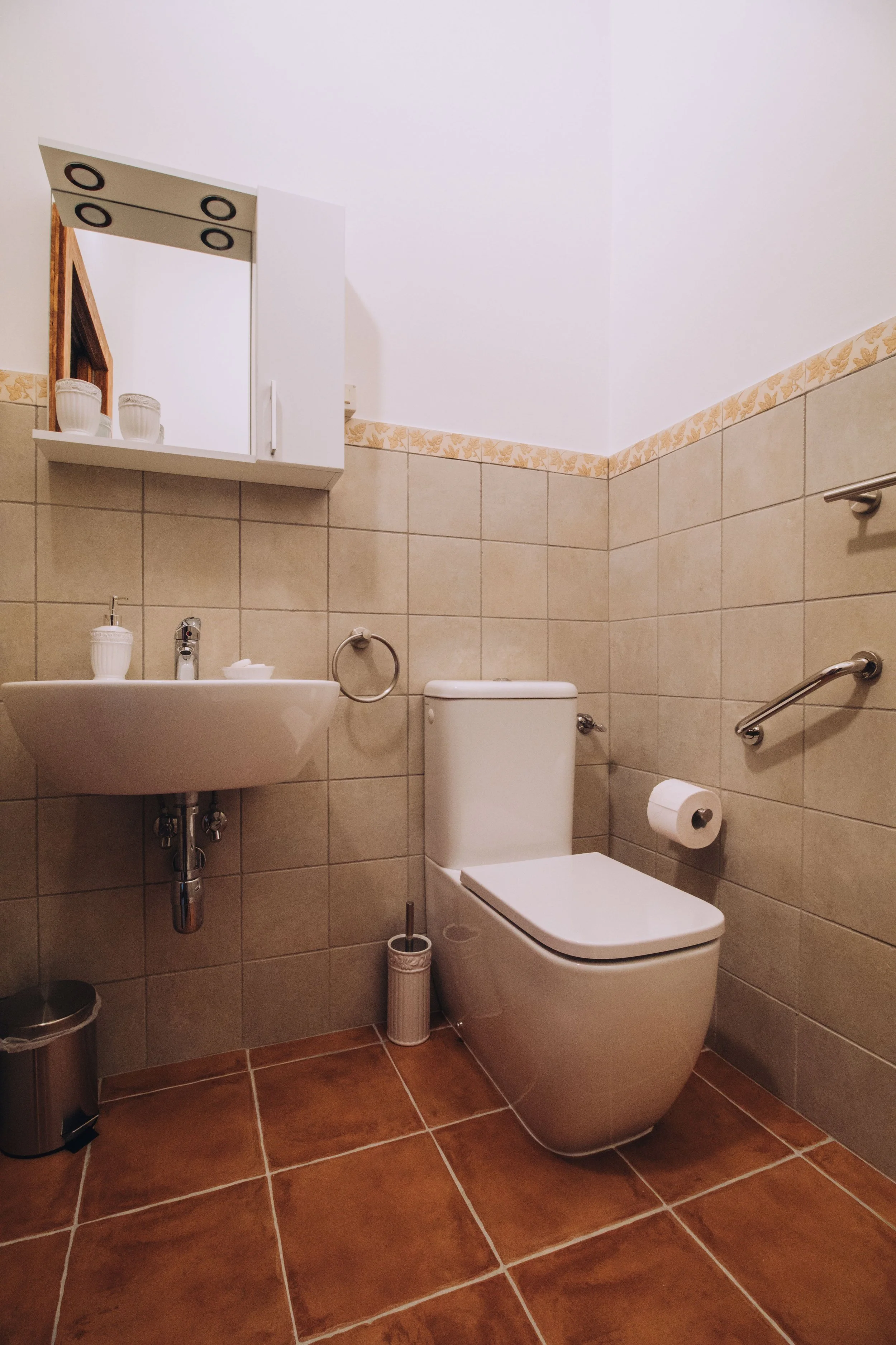Duchessbathroom.jpg