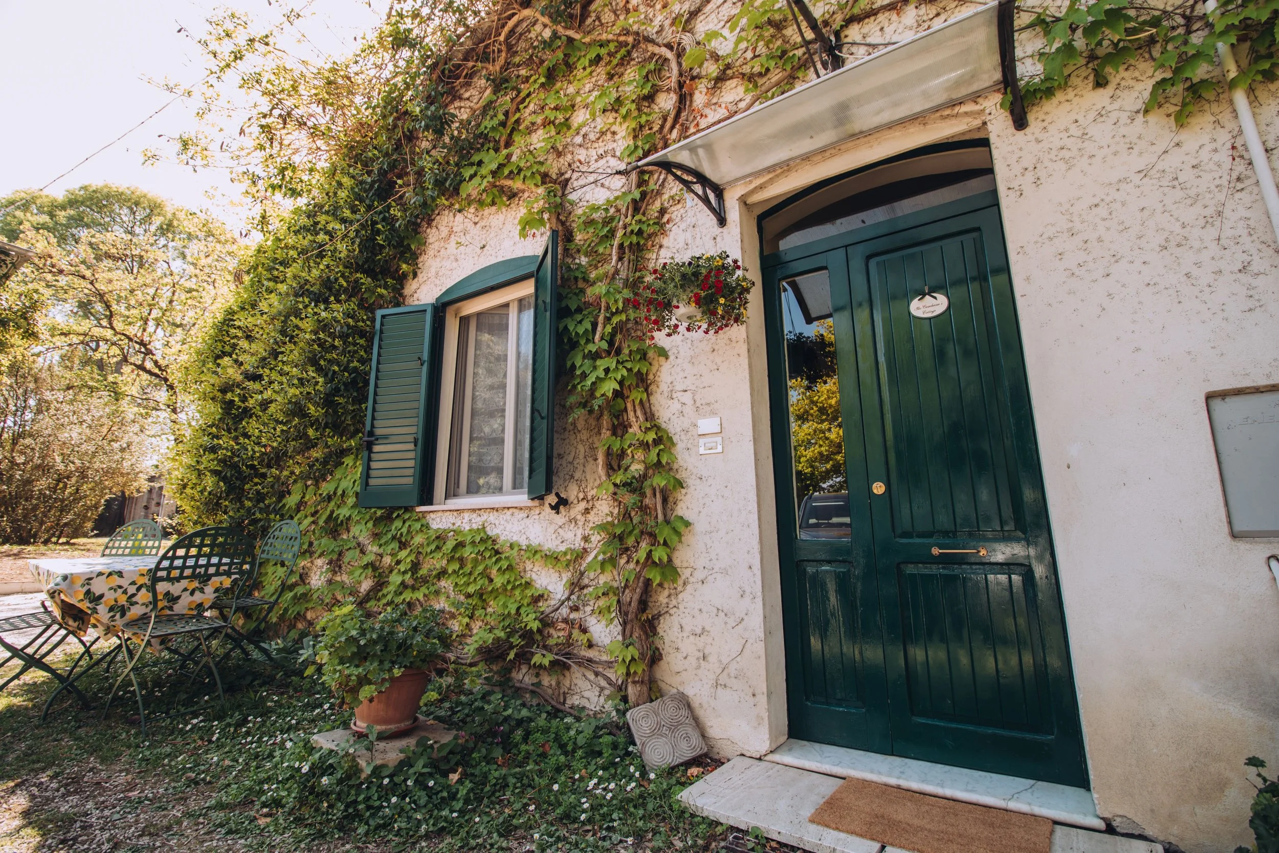 Cottage-exterior.jpg