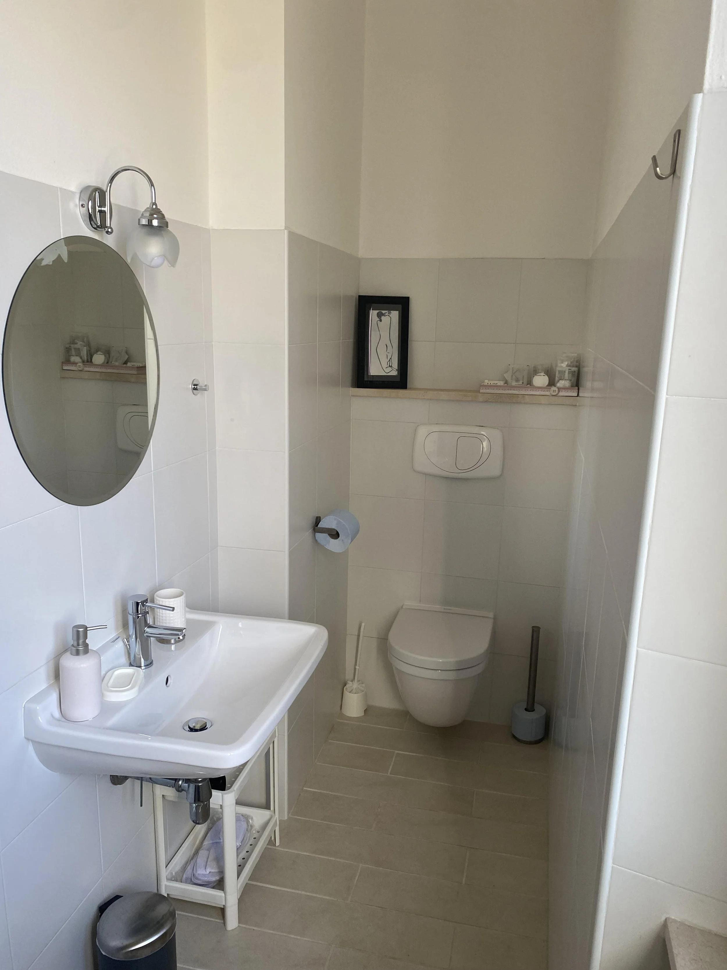 TorreBathroom1.jpg