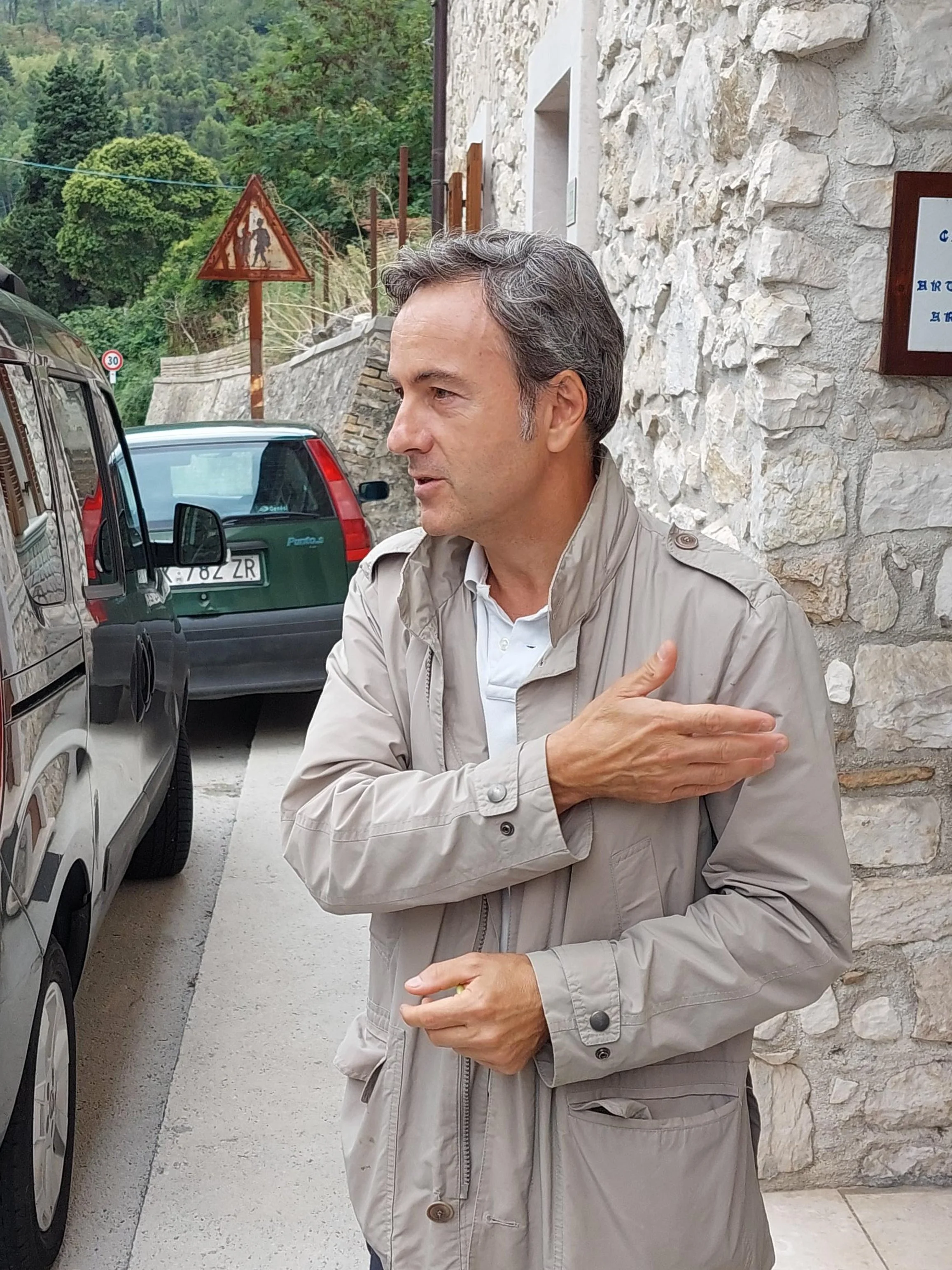 BouchardBrenda-Staff-003.jpg