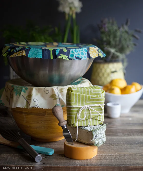DIY Reusable Bees Wax Wraps - image from Liagriffith.com