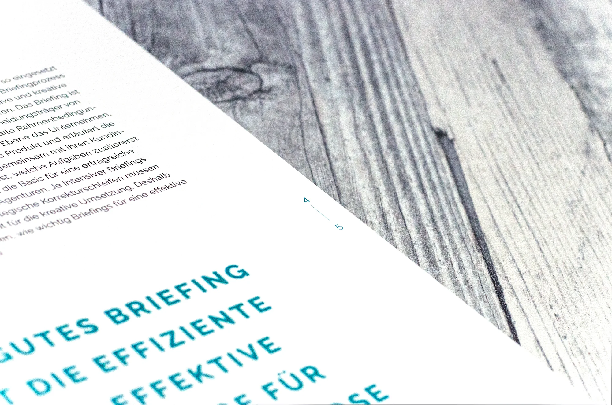 BriefingKit_47.jpg