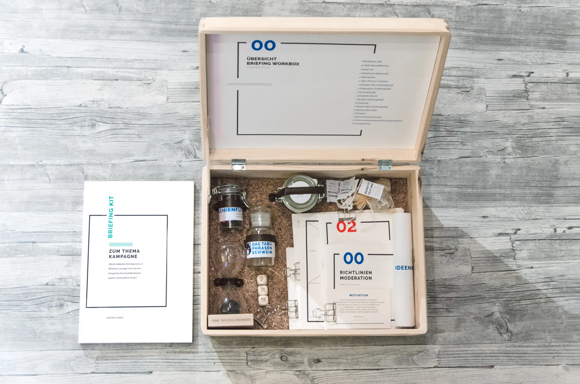 BriefingKit_35.jpg