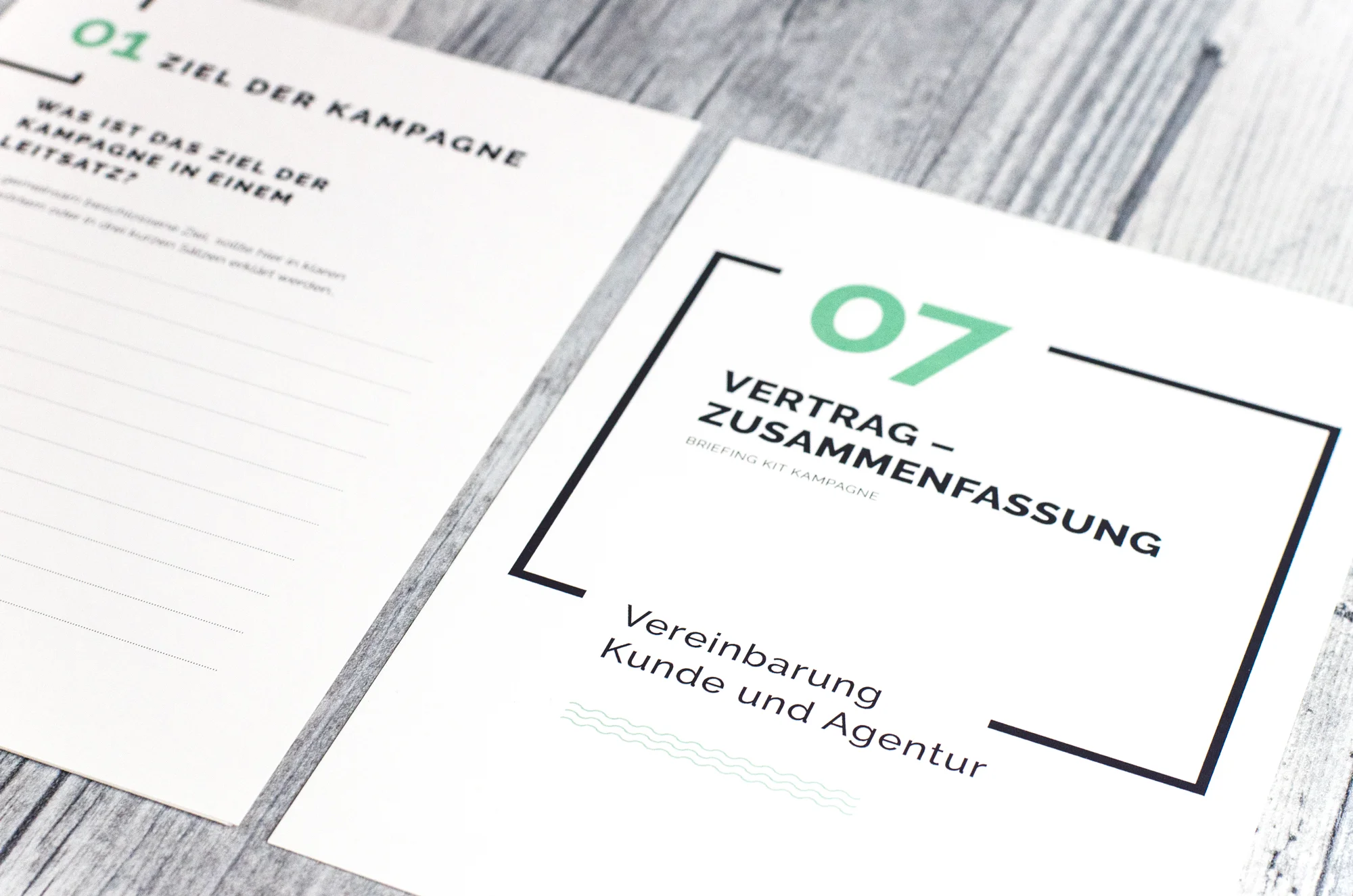 BriefingKit_15.jpg