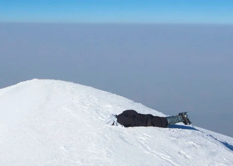 Tanner “planking” on the summit of Ağrı Dağı.