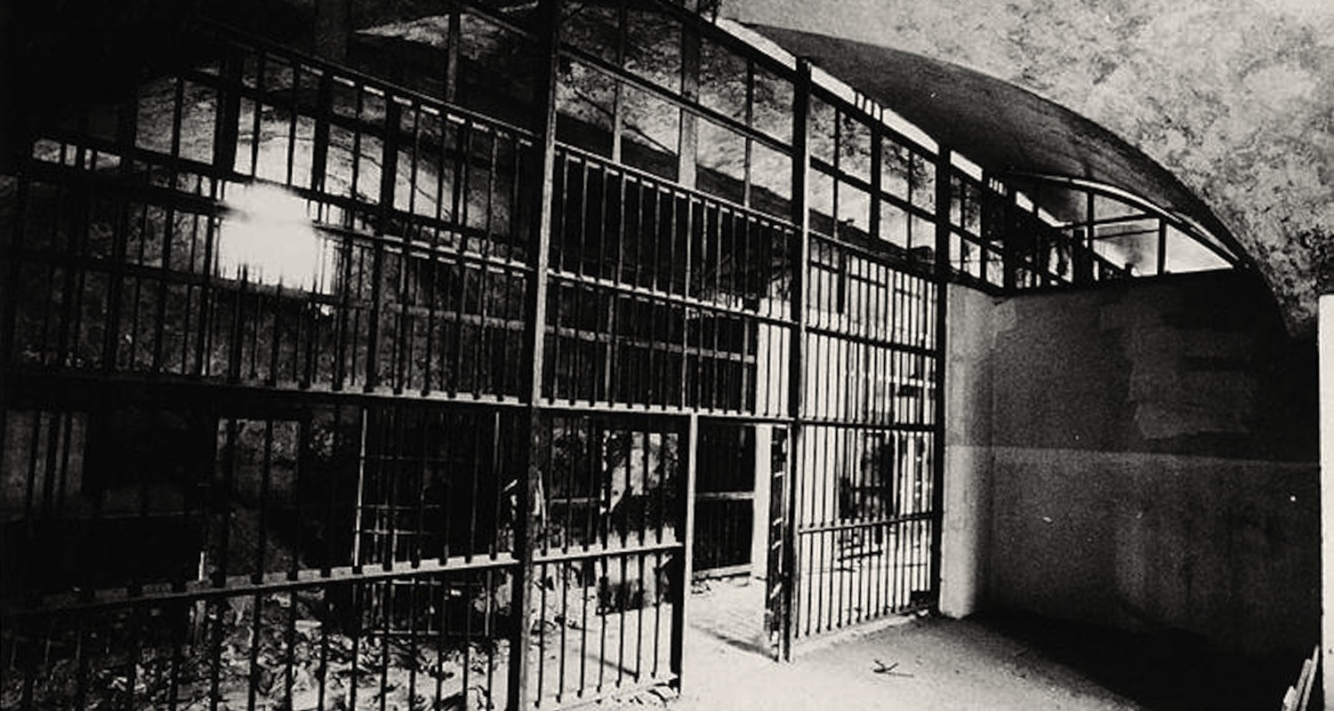 Image of the jail from here . Accessed 17 March 2015.