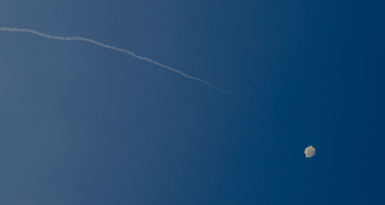 Anti-rocket meets rocket overhead in Jaffa (for real, and don't ask).