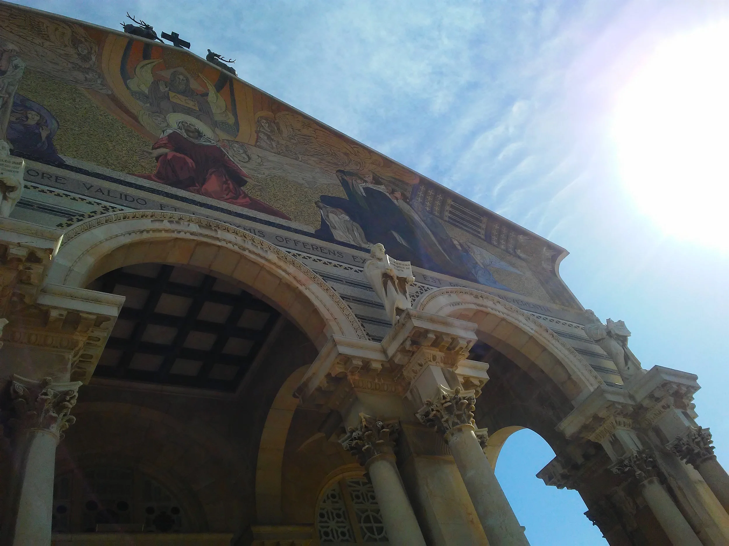 The façade of the Church of All Nations. Image by Robert Moses.