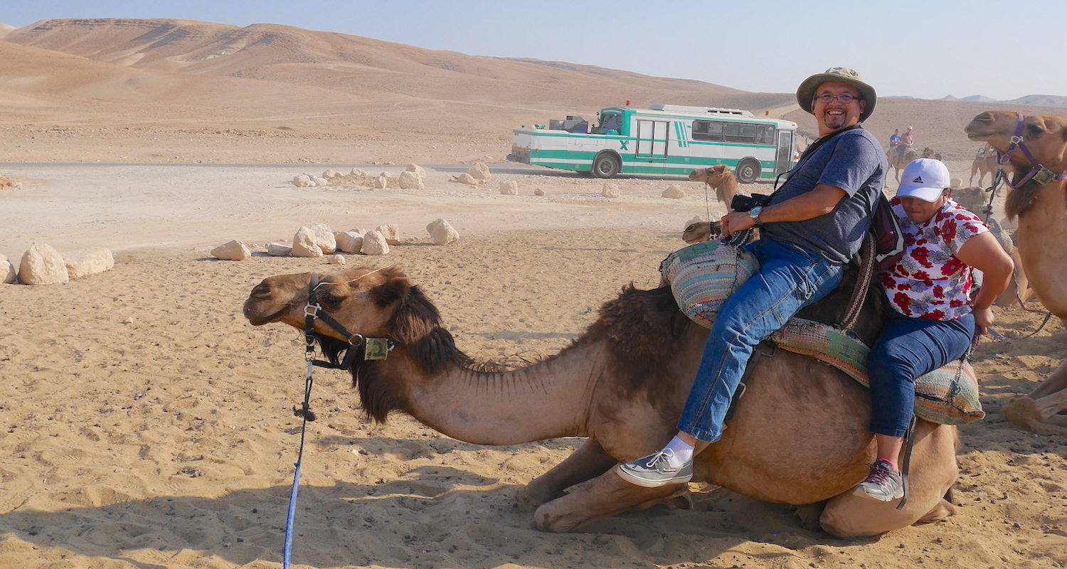 Daniel and Claudia Llamas attempt a dismount.