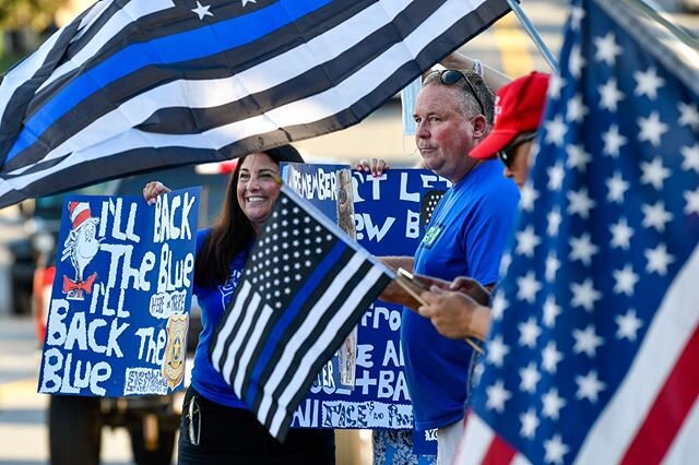 Community members gather outside the Flint Public Library in Middleton for a rally to support the police on Friday, June 26, 2020. [Wicked Local Staff Photo / David Sokol] #wickedlocalpix #wickedlocal #gannett #northofboston #middletonma #bluelivesma