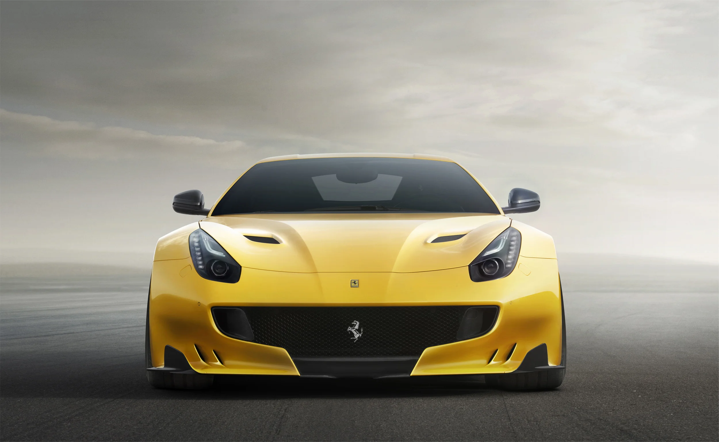 ferrari-f12tdf-3low-1.jpg