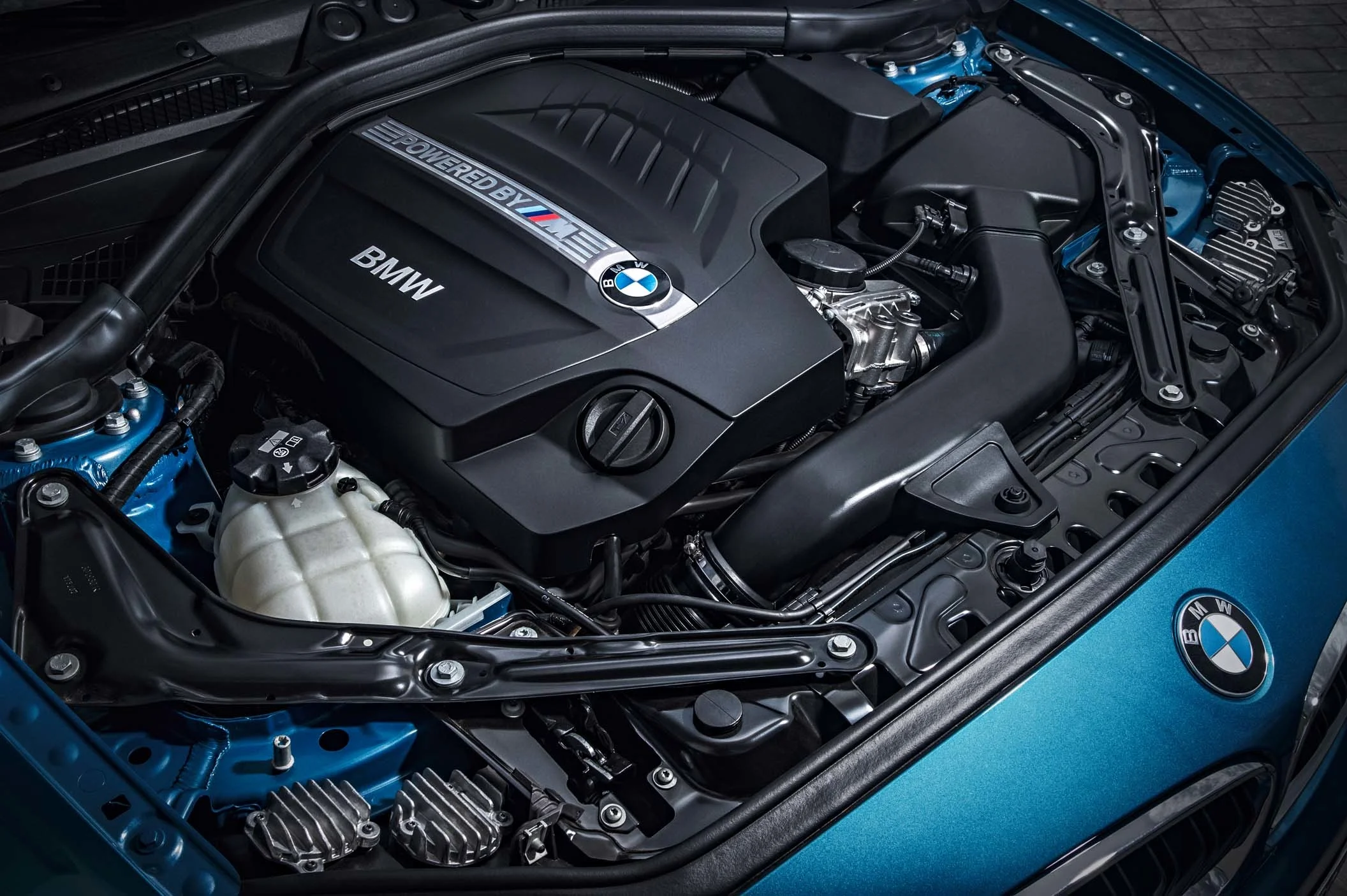 2016-bmw-m2-44-1.jpg