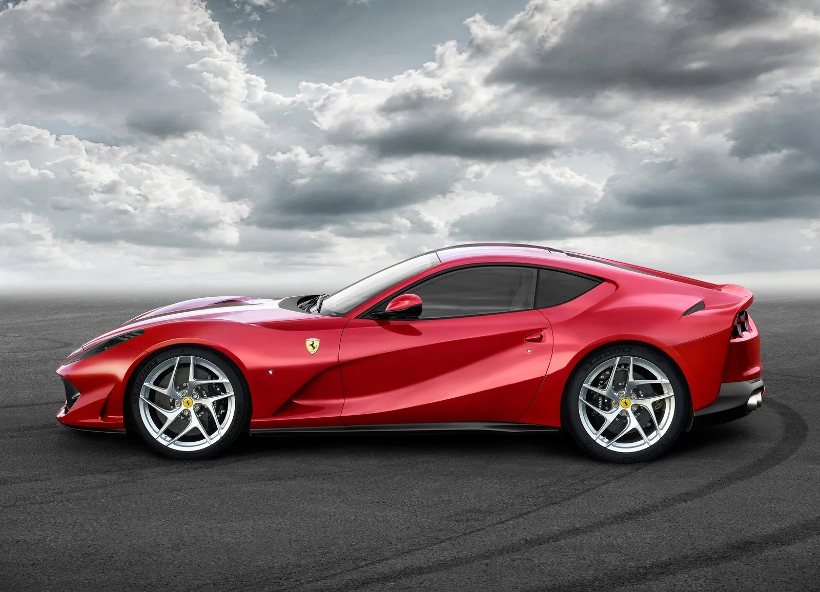 ferrari 8122.jpg