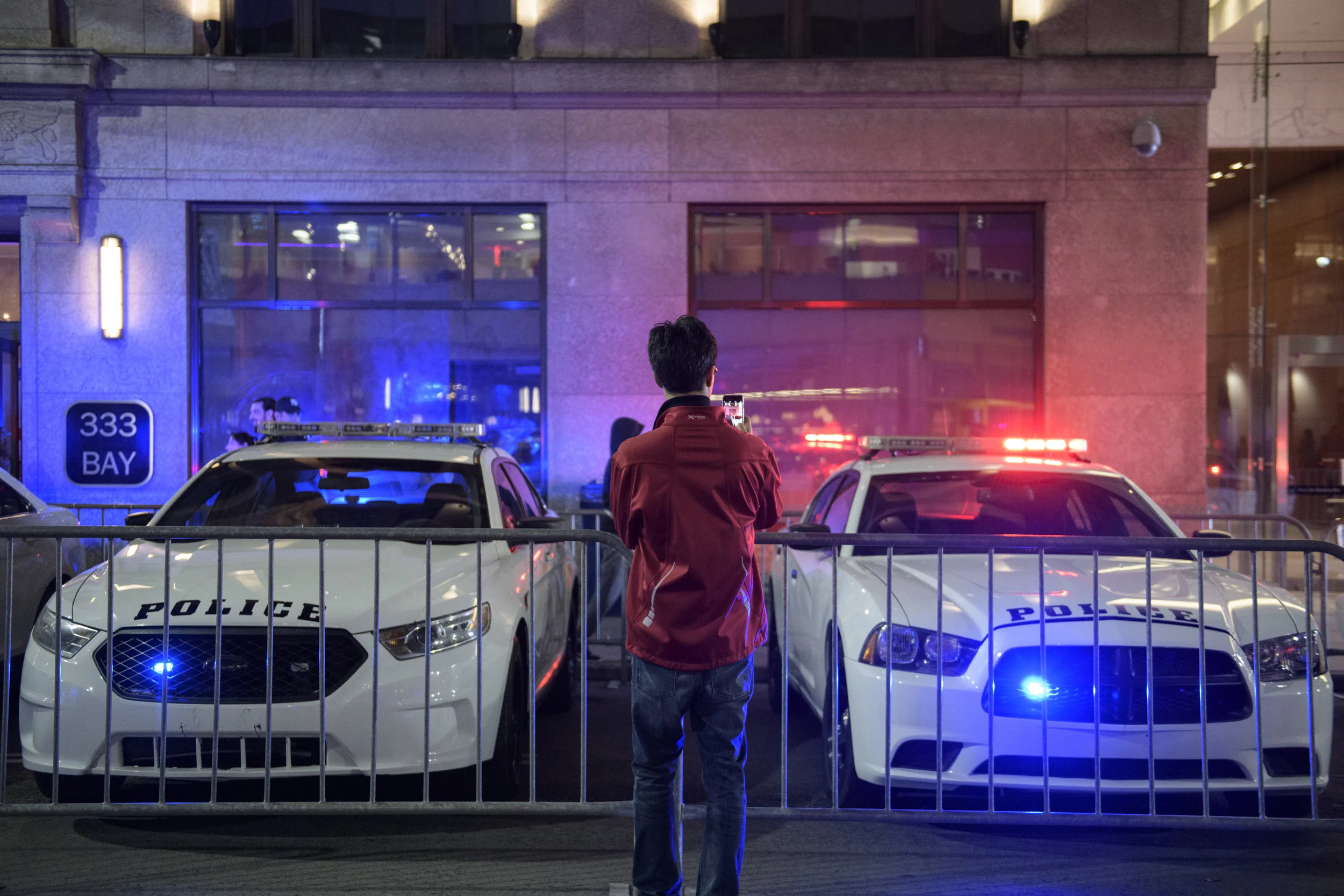 On Flashing Lights Crowd12.jpg