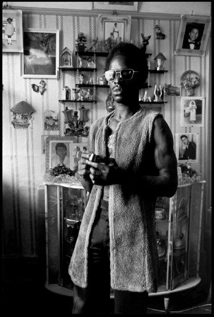 GB. ENGLAND. London. Portrait of a local musician in Brixton. 1974. © Chris Steele-Perkins/Magnum Photos